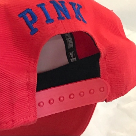 New Era / PINK / Victoria's Secret / Philadelphia Phillies SnapBack Women's Cap - Picture 5 of 16